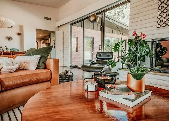 Hébergement de vacances Jacuzzi, Walk To Trails, Stunning Views, Mid-century Modern,pool Sedona