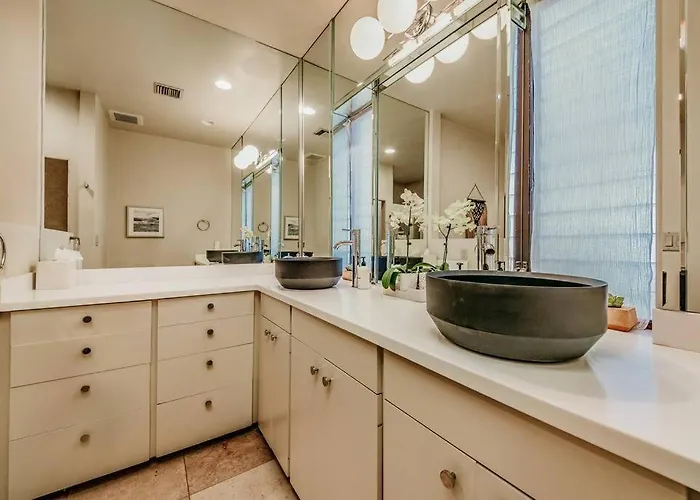 Jacuzzi, Walk To Trails, Stunning Views, Mid-century Modern,pool *