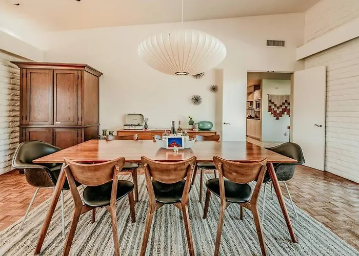 Jacuzzi, Walk To Trails, Stunning Views, Mid-century Modern,pool *
