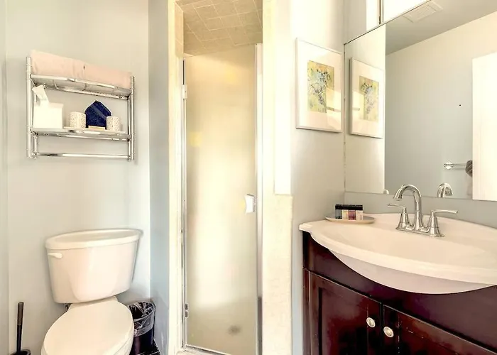 Hébergement de vacances Jacuzzi, Walk To Trails, Stunning Views, Mid-century Modern,pool