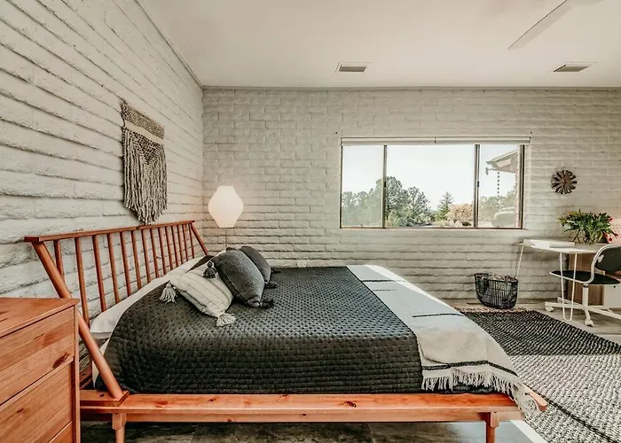 Jacuzzi, Walk To Trails, Stunning Views, Mid-century Modern,pool * Sedona